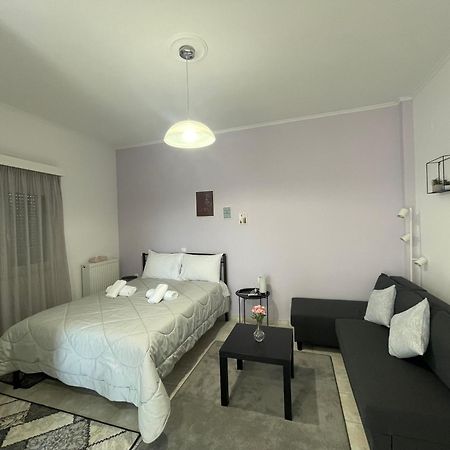Mesolóngion Flo'S Apartments מראה חיצוני תמונה