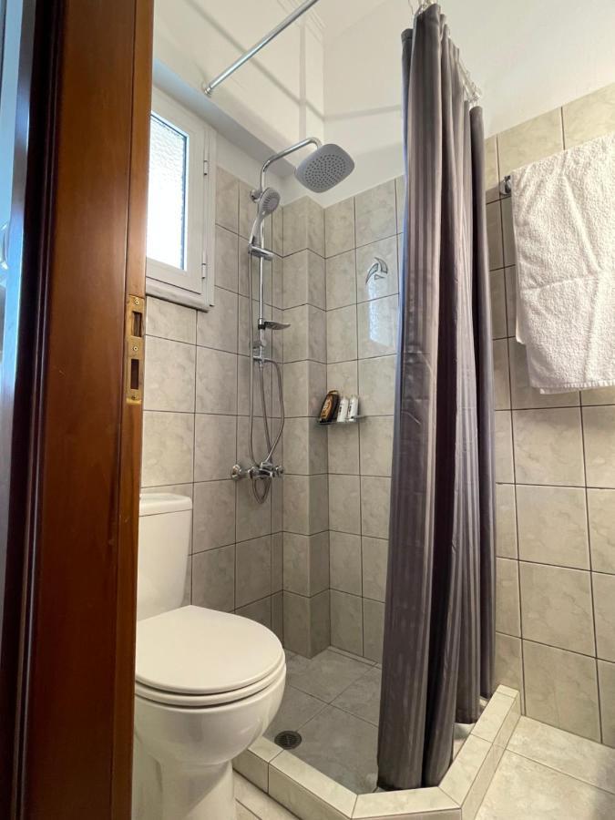 Mesolóngion Flo'S Apartments מראה חיצוני תמונה