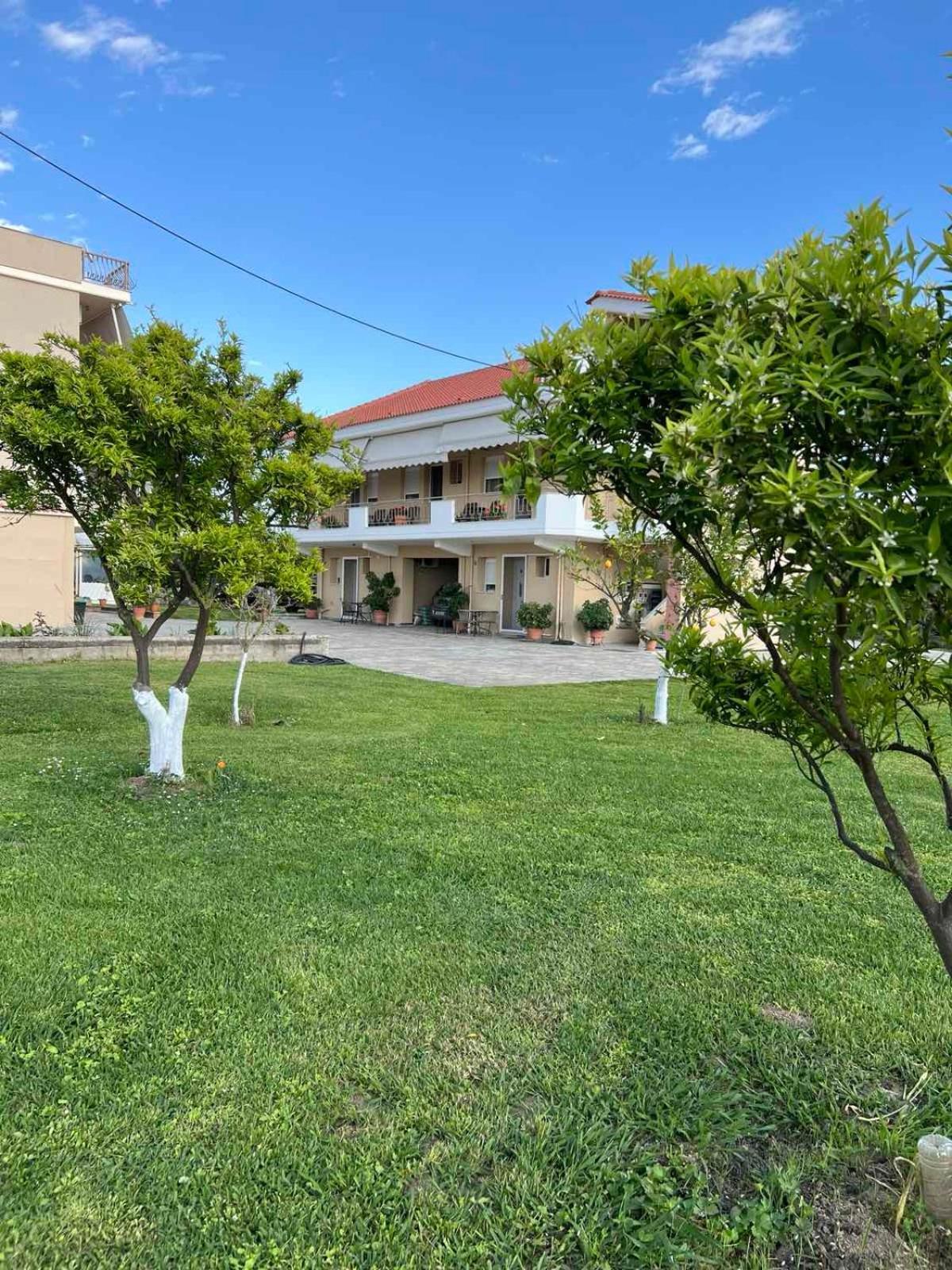 Mesolóngion Flo'S Apartments מראה חיצוני תמונה